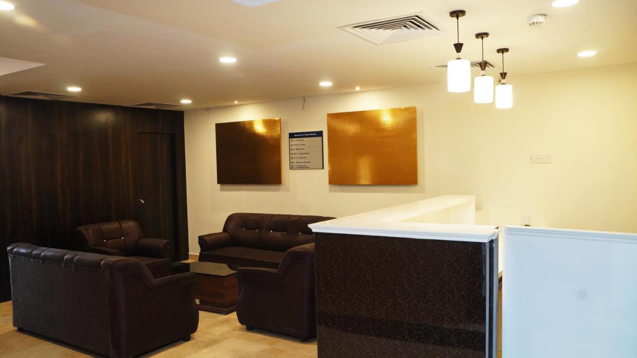 Malayalee Club Hotel เชนไน ภายนอก รูปภาพ
