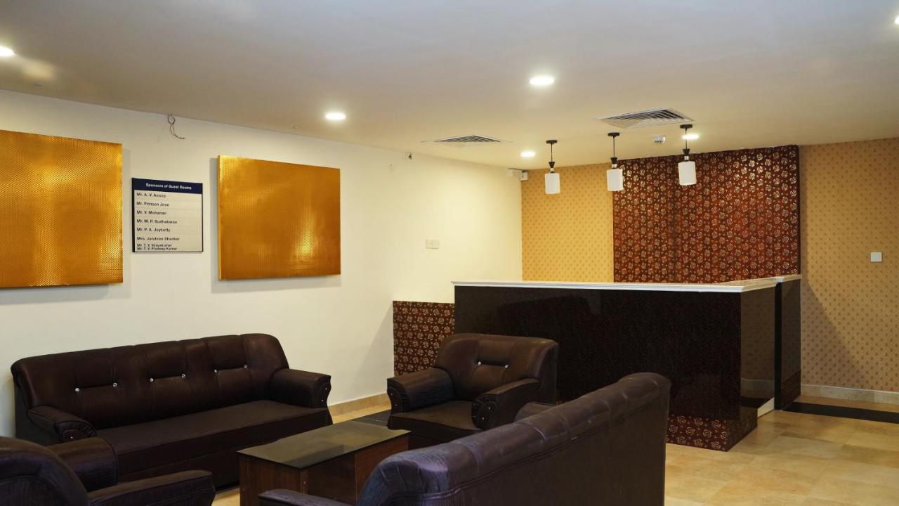 Malayalee Club Hotel เชนไน ภายนอก รูปภาพ