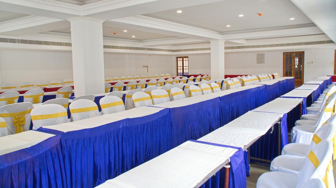 Malayalee Club Hotel เชนไน ภายนอก รูปภาพ